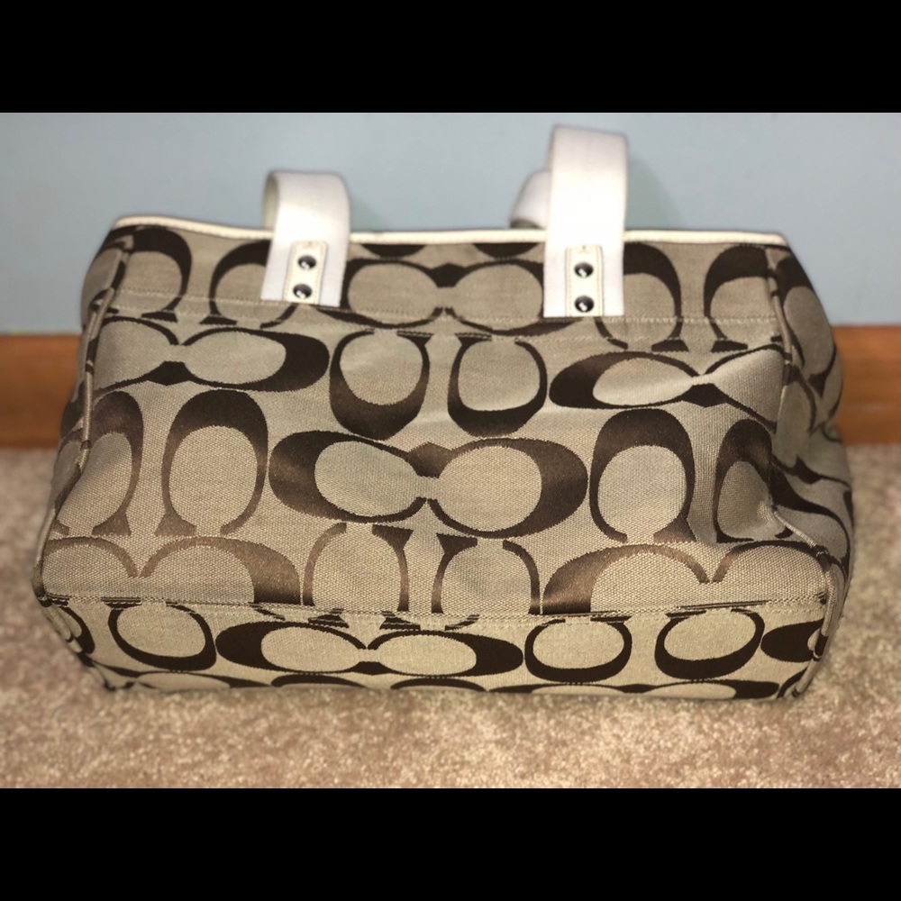 Coach Classic Bag (Final Price unless bundled) - Picture 4 of 8